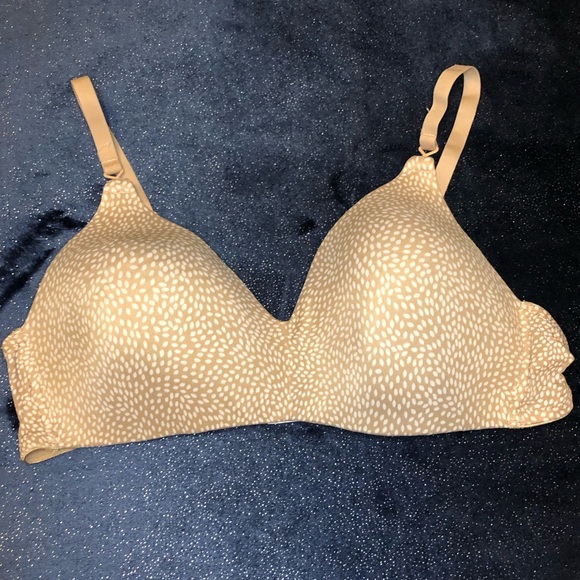 Warner’s woman’s Bra 36B Wireless - Picture 3 of 9